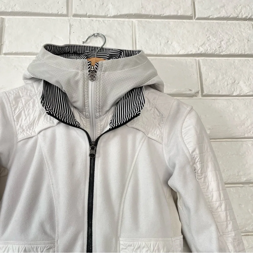 Lululemon Fleecy Keen Jacket II in Ghost White